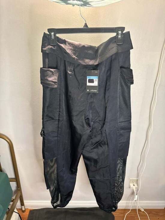 Jordan Pants - Jordan Court to Runway Women's Flight Utility Mesh Pants Black